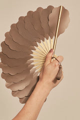 ABANICO - Ondas Pequeño Taupe
